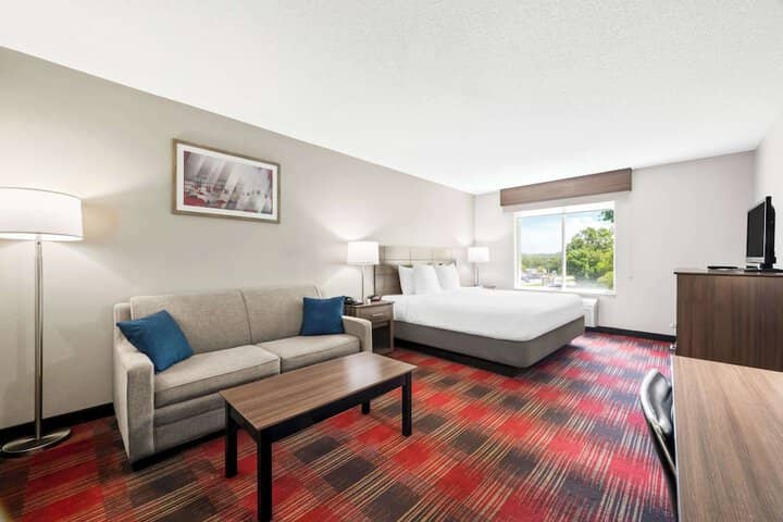 Room 5 of 31
