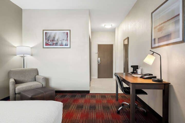 Room 16 of 31